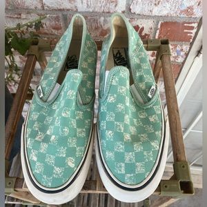 Vans checkered design size 9 men’s